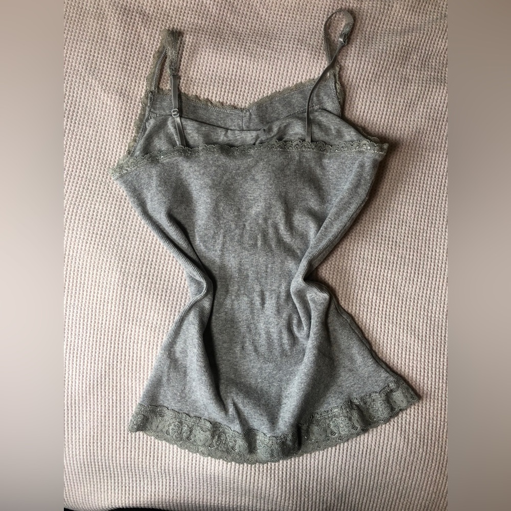 Grey tank - Picture 3 of 3